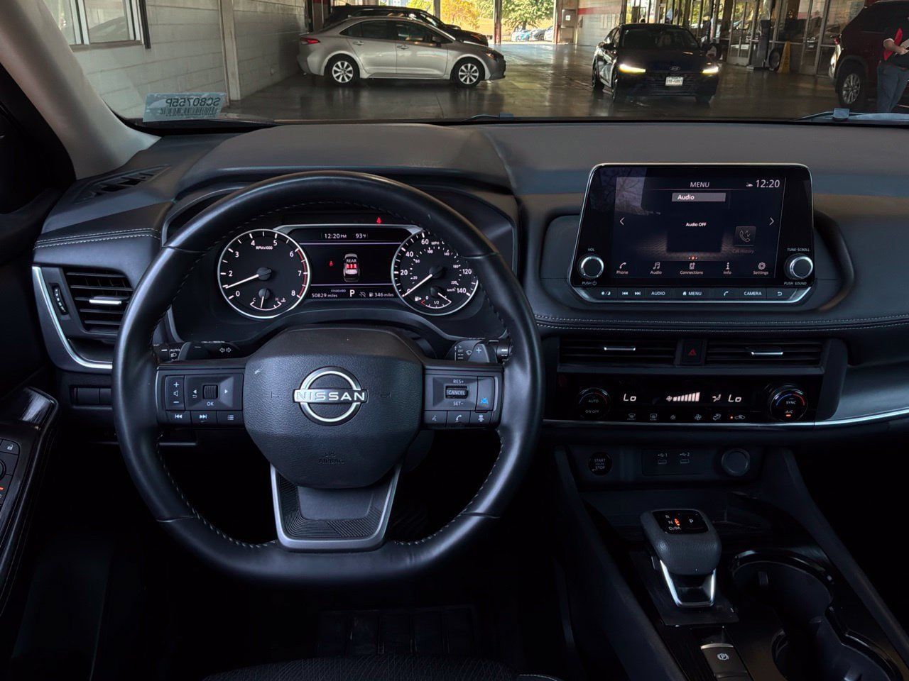 Used 2025 Nissan Rogue SV FWD image 14