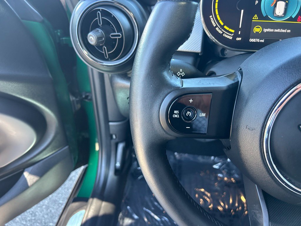 Used 2024 MINI Cooper SE FWD image 17