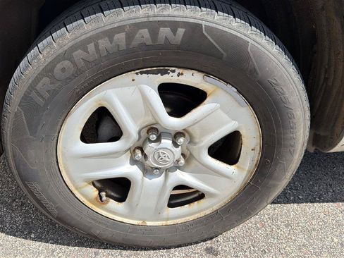 Used 2011 Toyota RAV4 4WD w/ Base L4 Extra Value Pkg image 5