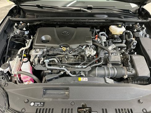 Used 2025 Toyota Camry SE FWD image 34