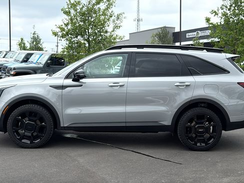 Used 2025 Kia Sorento SX Prestige w/ Olive Brown Leather Package AWD/4WD image 7