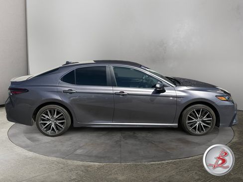 Used 2024 Toyota Camry SE w/ Blackout Package (TMS) FWD image 8
