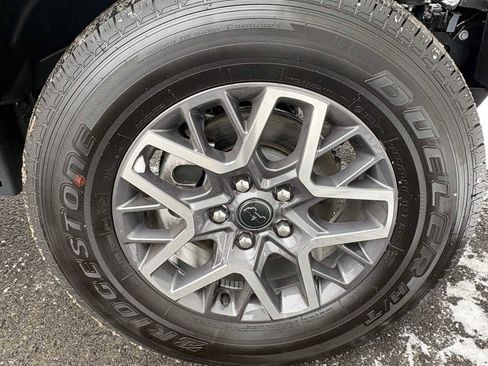 Used 2025 Jeep Wrangler Sahara image 29