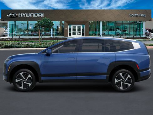 New 2026 Hyundai Ioniq 9 SE image 3