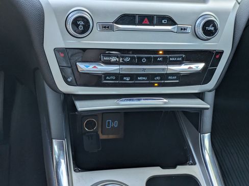 Certified 2022 Ford Explorer Timberline w/ Timberline Technology Package AWD/4WD image 23