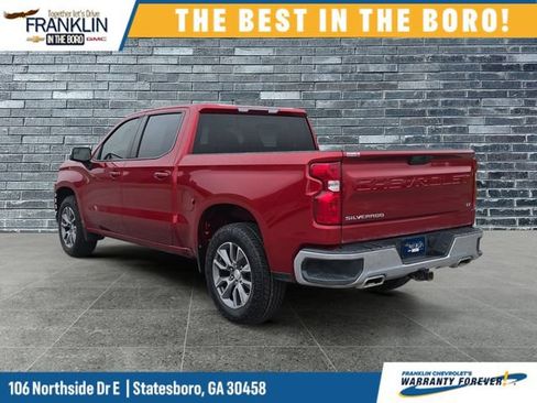 Used 2022 Chevrolet Silverado 1500 LT w/ Z71 Off-Road Package AWD/4WD image 3