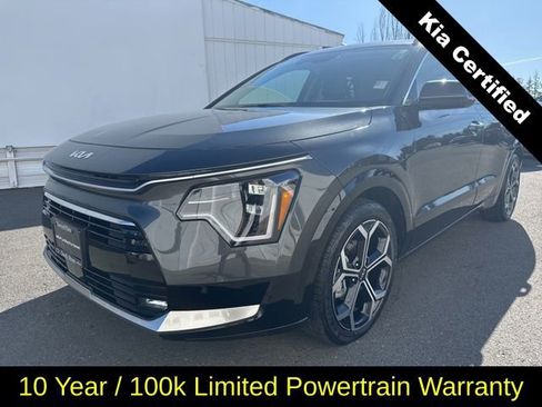 Certified 2023 Kia Niro SX Touring image 1