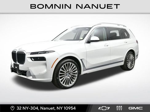 Used 2023 BMW X7 xDrive40i w/ Premium Package image 1