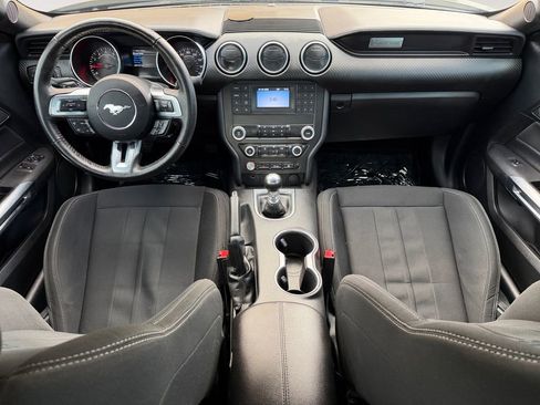 Used 2022 Ford Mustang Coupe RWD image 16