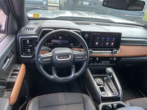 Used 2024 GMC Canyon AT4 w/ Technology Package image 27