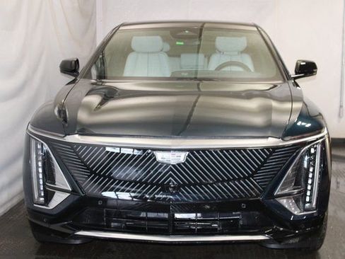 New 2026 Cadillac Lyriq Luxury image 3