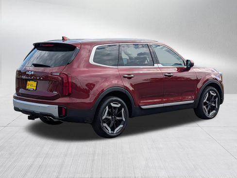 Certified 2024 Kia Telluride S w/ S Sunroof Package AWD/4WD image 7