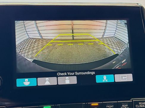 Used 2018 Honda Odyssey Elite image 16