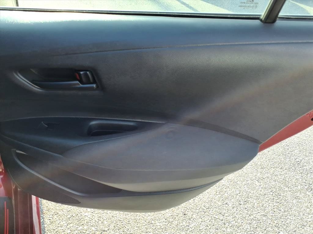 Used 2026 Toyota Corolla LE w/ LE Premium Package FWD image 19