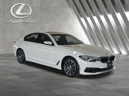 Used 2020 BMW 540i w/ Premium Package RWD image 5