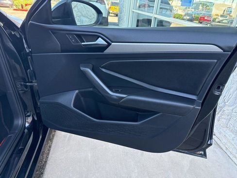 Used 2019 Volkswagen Jetta FWD image 31