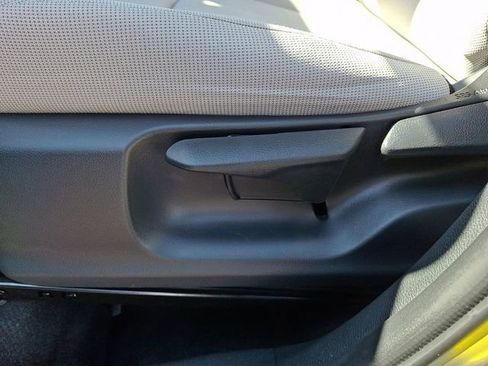 Certified 2024 Toyota Corolla Cross L image 15