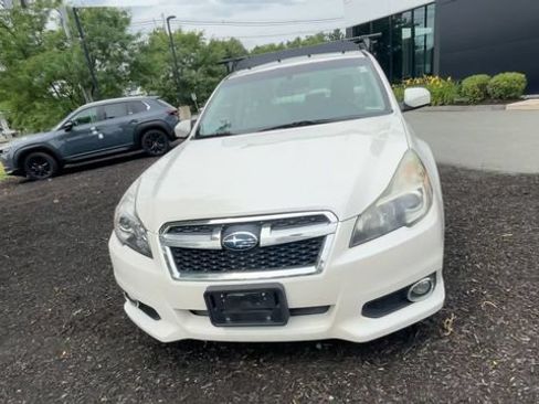 Used 2013 Subaru Legacy 3.6R Limited AWD/4WD image 3