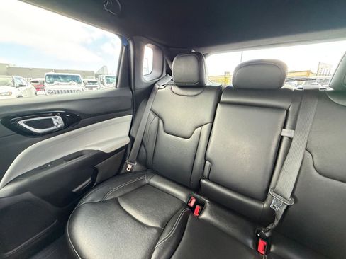Used 2025 Jeep Compass Limited AWD/4WD image 39