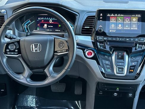 Used 2022 Honda Odyssey Touring image 15