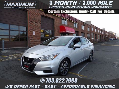 Used 2021 Nissan Versa SV image 1