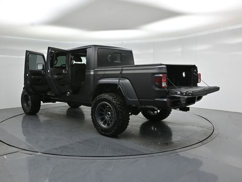 Used 2023 Jeep Gladiator Sport AWD/4WD image 27