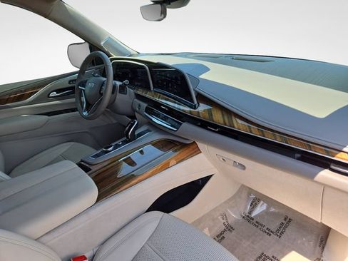 Used 2021 Cadillac Escalade ESV Premium Luxury Platinum AWD/4WD image 37