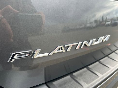 Used 2025 Ford Explorer Platinum AWD/4WD image 31