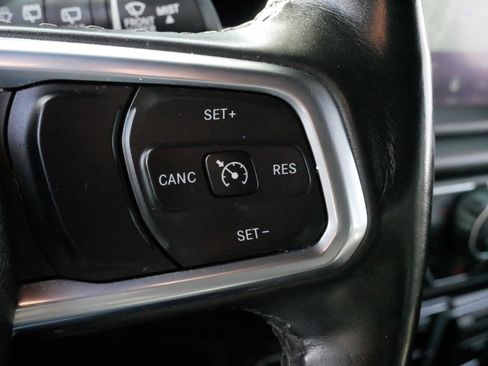 Used 2021 Jeep Wrangler Unlimited Sahara image 25