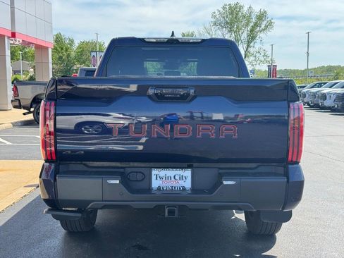 Used 2025 Toyota Tundra Limited AWD/4WD image 7