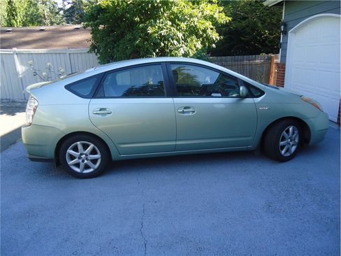 Used 2007 Toyota Prius Touring FWD image 5
