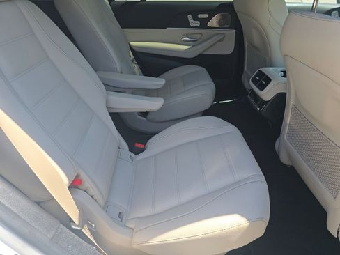 Certified 2025 Mercedes-Benz GLS 450 4MATIC image 21