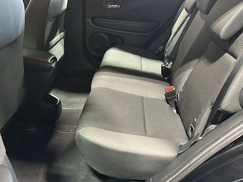 Used 2019 Honda HR-V Sport image 11