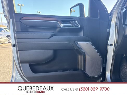 Used 2024 GMC Sierra 3500 Denali w/ Denali Reserve Package image 16