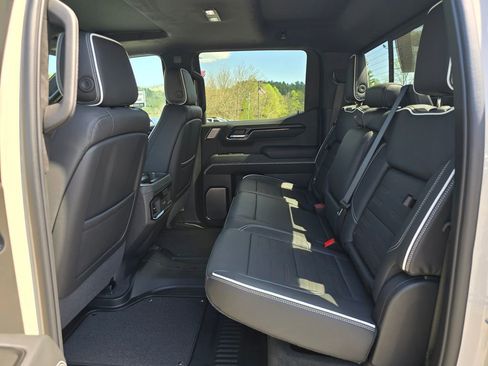 New 2026 GMC Sierra 1500 AT4X AWD/4WD image 11