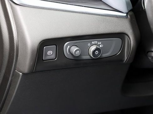 Used 2020 Buick Enclave Premium w/ Sun and Sites Package image 26