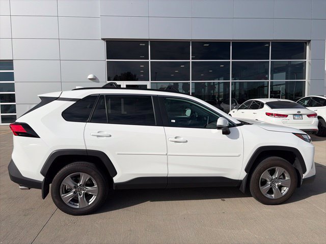Used 2024 Toyota RAV4 XLE FWD image 8