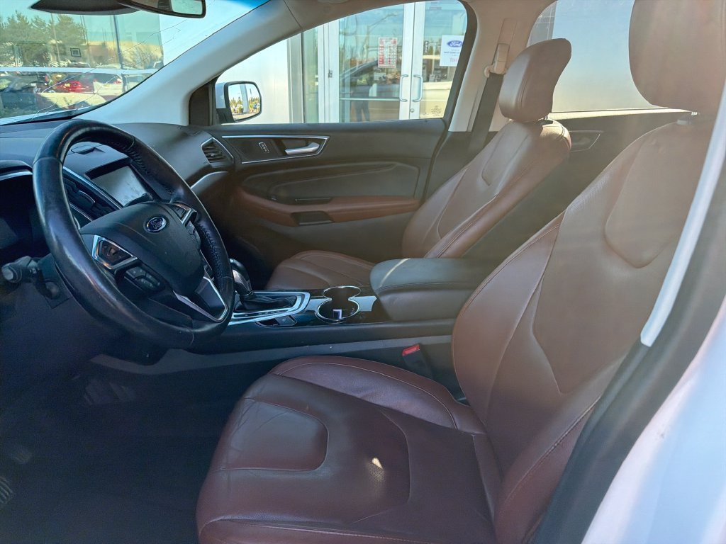 Used 2015 Ford Edge Titanium w/ Equipment Group 302A AWD/4WD image 9