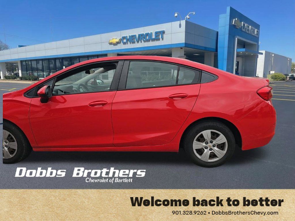 Used 2018 Chevrolet Cruze LS FWD image 9