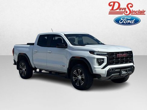 Used 2024 GMC Canyon AT4 AWD/4WD image 4