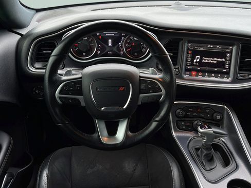 Used 2018 Dodge Challenger GT w/ GT Interior Package image 9