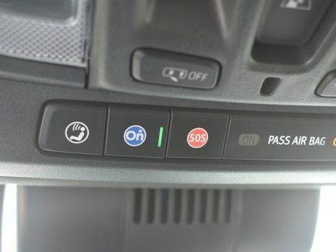 Used 2025 GMC Sierra 1500 AT4 w/ AT4 Premium Package image 34