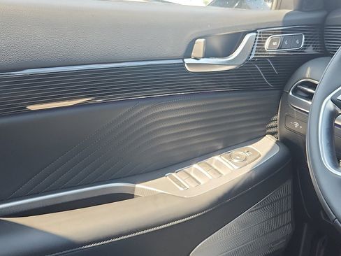 Certified 2025 Hyundai Palisade Calligraphy AWD/4WD image 12