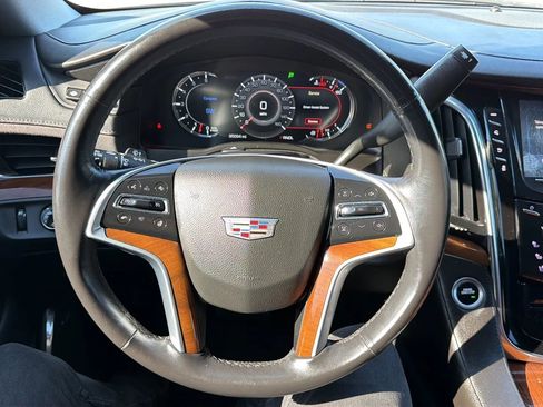 Used 2017 Cadillac Escalade ESV Premium Luxury AWD/4WD image 10