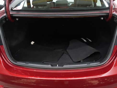 Used 2016 Hyundai Elantra SE w/ Option Group 02 FWD image 17