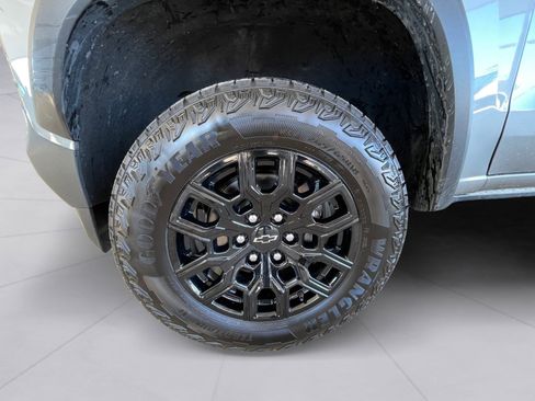 Used 2024 Chevrolet Colorado Trail Boss w/ Advanced Trailering Package image 9