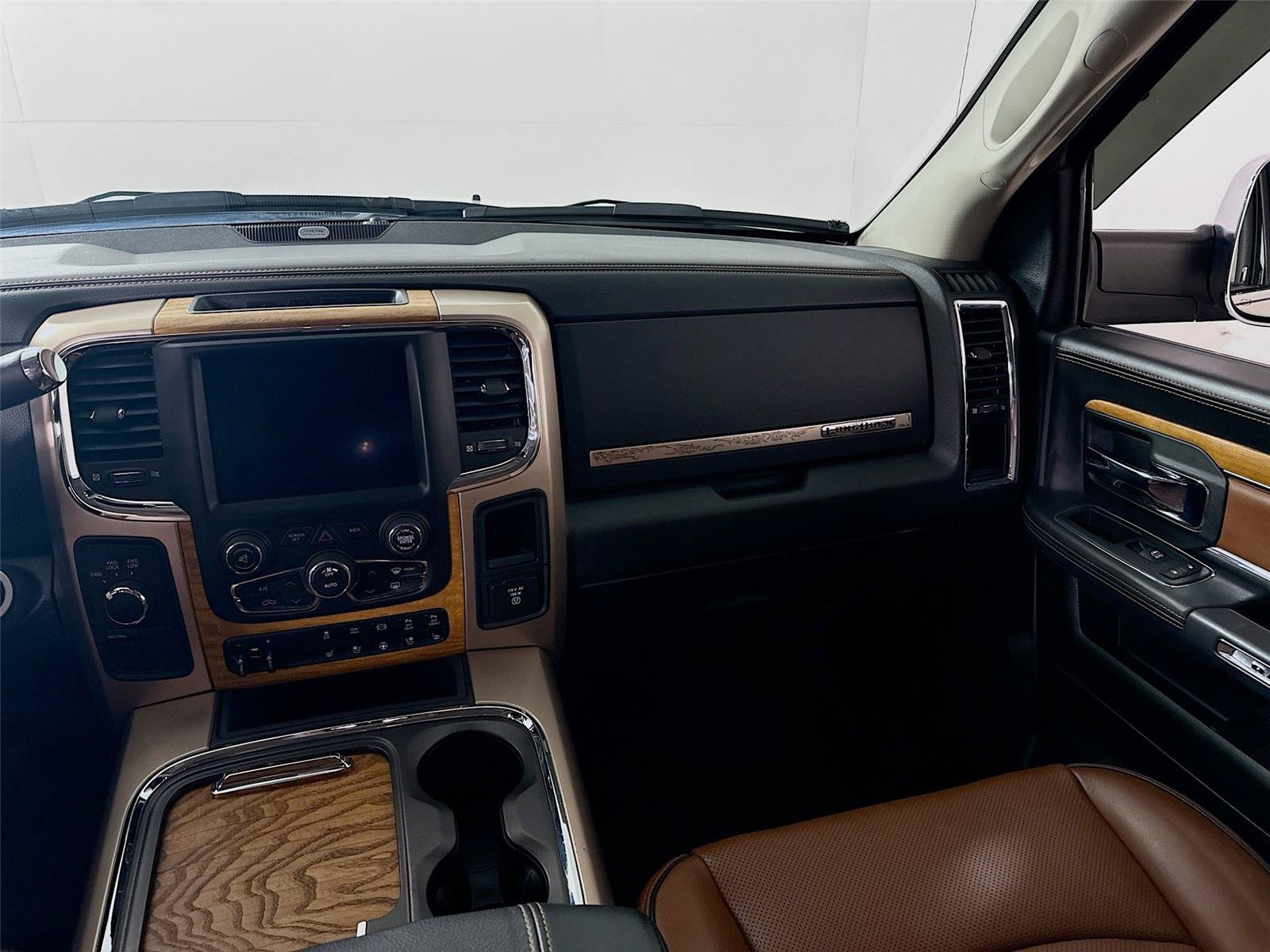 Used 2018 RAM 3500 Laramie Longhorn w/ Convenience Group AWD/4WD image 17