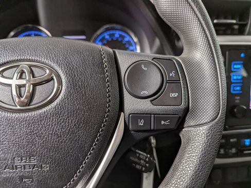 Used 2019 Toyota Corolla LE image 26
