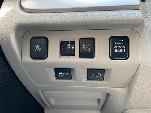 Used 2018 Subaru Forester 2.5i Premium AWD/4WD image 11