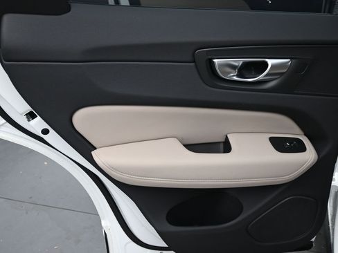 New 2026 Volvo XC60 B5 Plus w/ Protection Package Premier AWD/4WD image 19